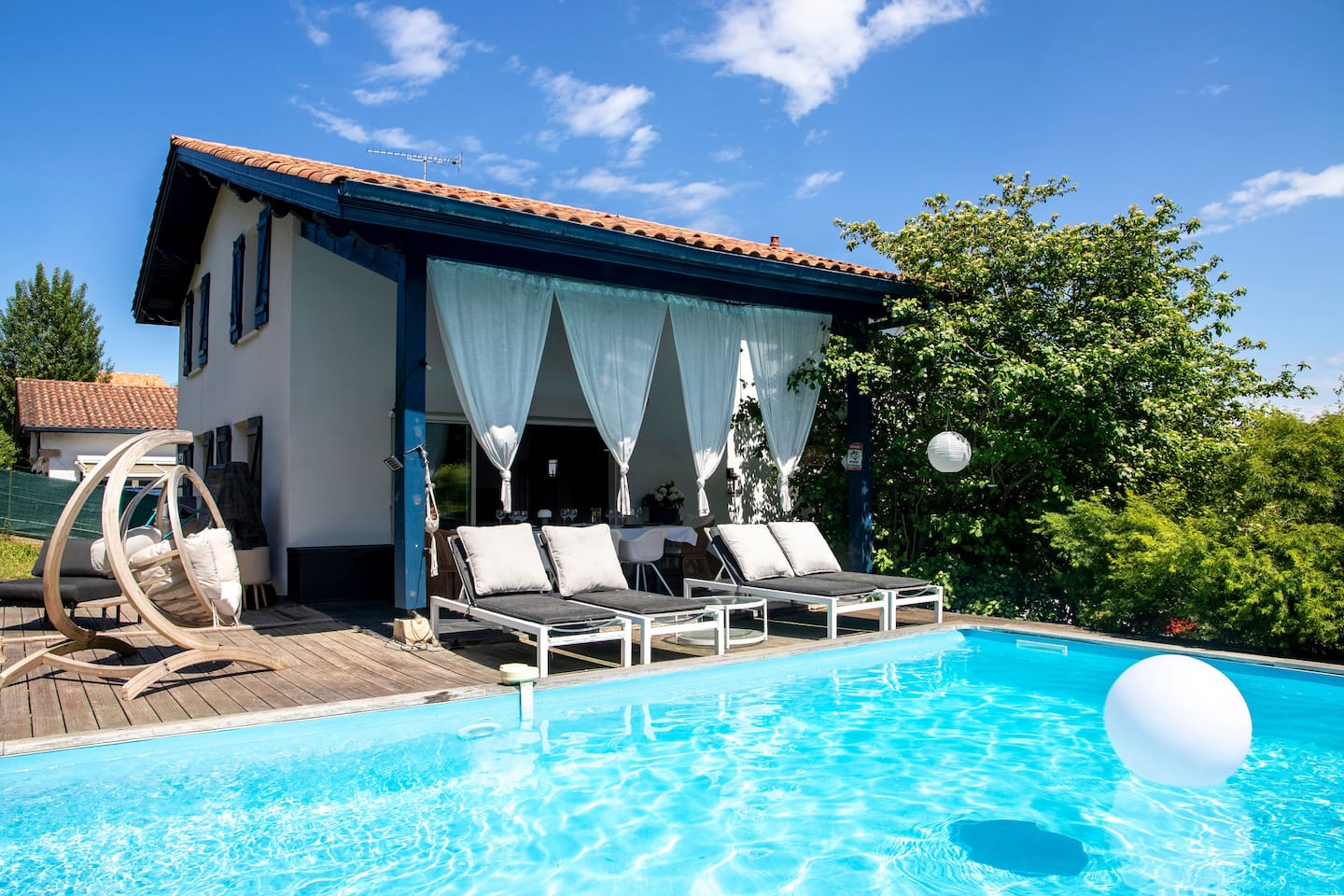 Location saisonnière Villa à Saint-Jean-de-Luz - Villa Argi Zabalean, piscine chauffée - conciergerie ZULLI