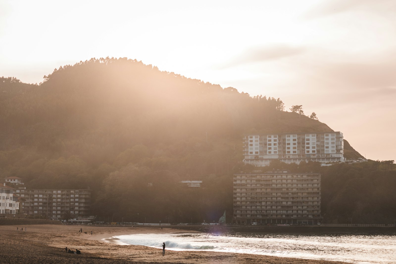 Lire la suite à propos de l’article Optimiser son annonce Airbnb : 8 leviers qui changent tout